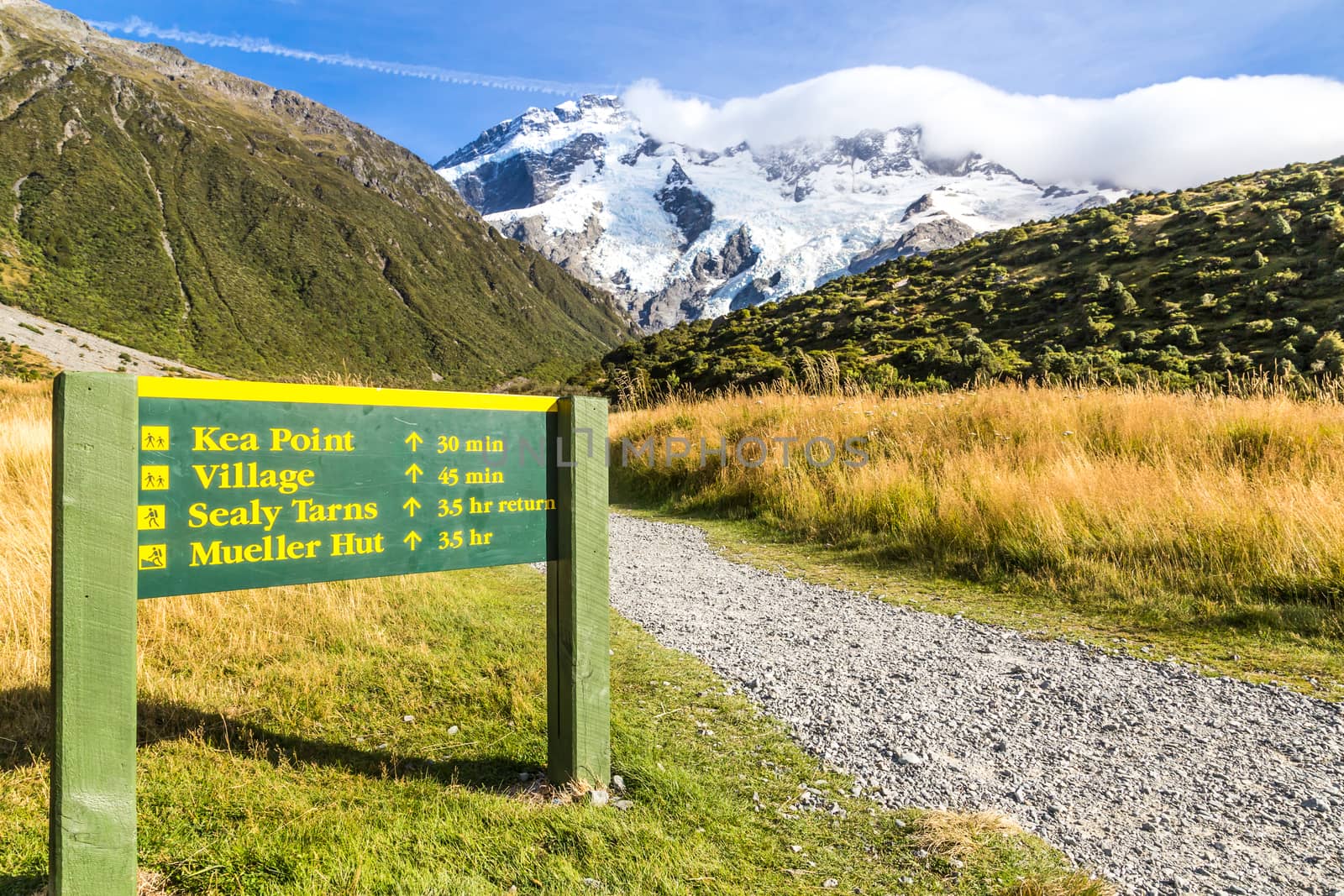 Aoraki Mount Cook National Park, New Zealand, Oceania. by SeuMelhorClick