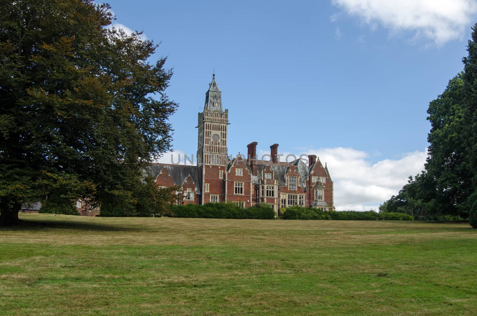 Aldermaston Manor and grounds, Berkshire by BasPhoto