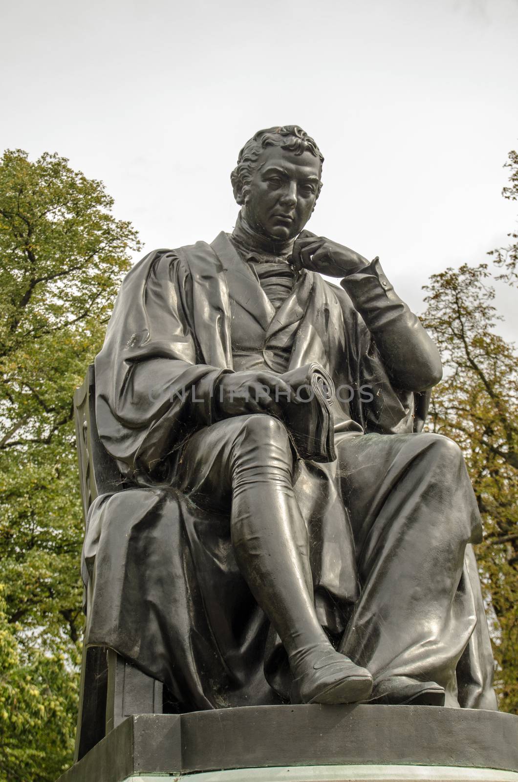 Edward Jenner monument statue, London by BasPhoto