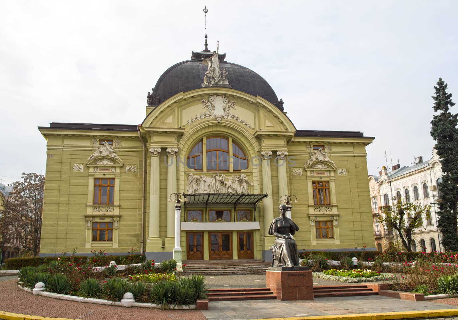 Ukrainean music and drama theater in Chernivtsi