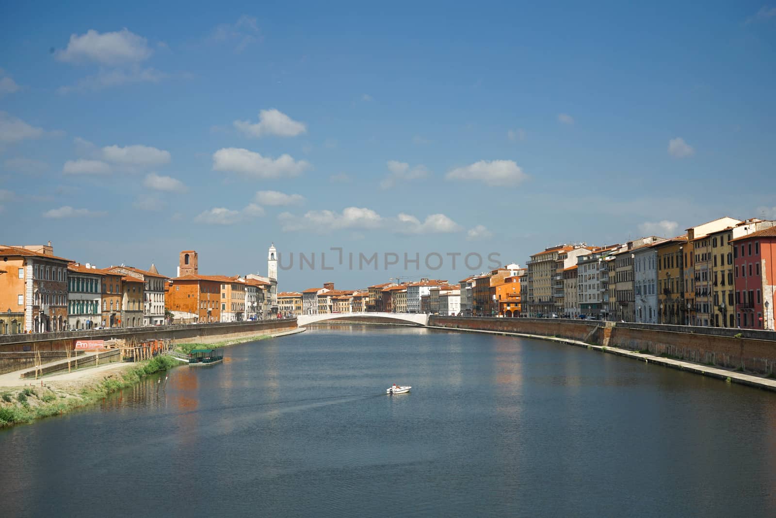 Arno River with "Middle Bridge" by cosca