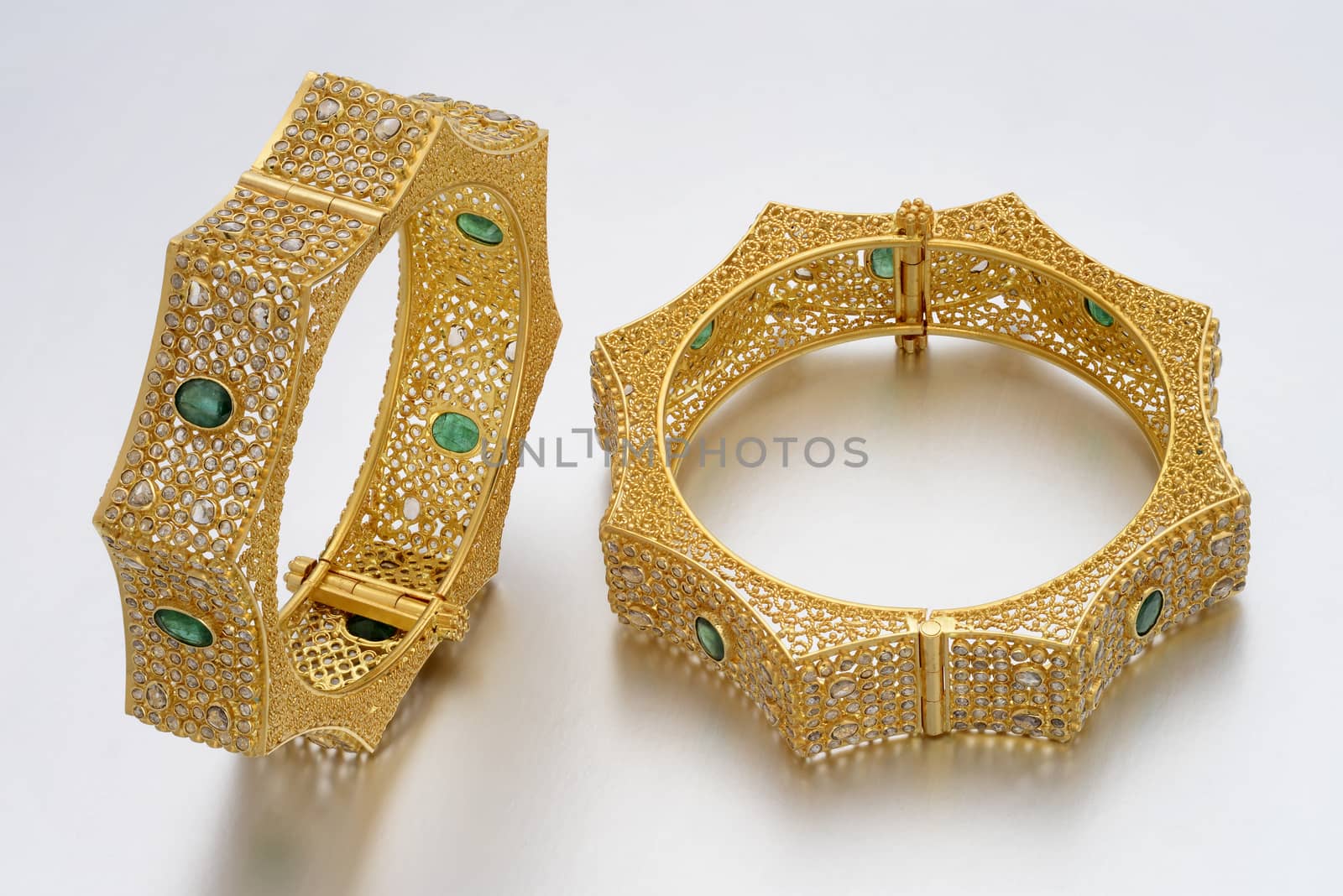 Gold jewelry Macro shot