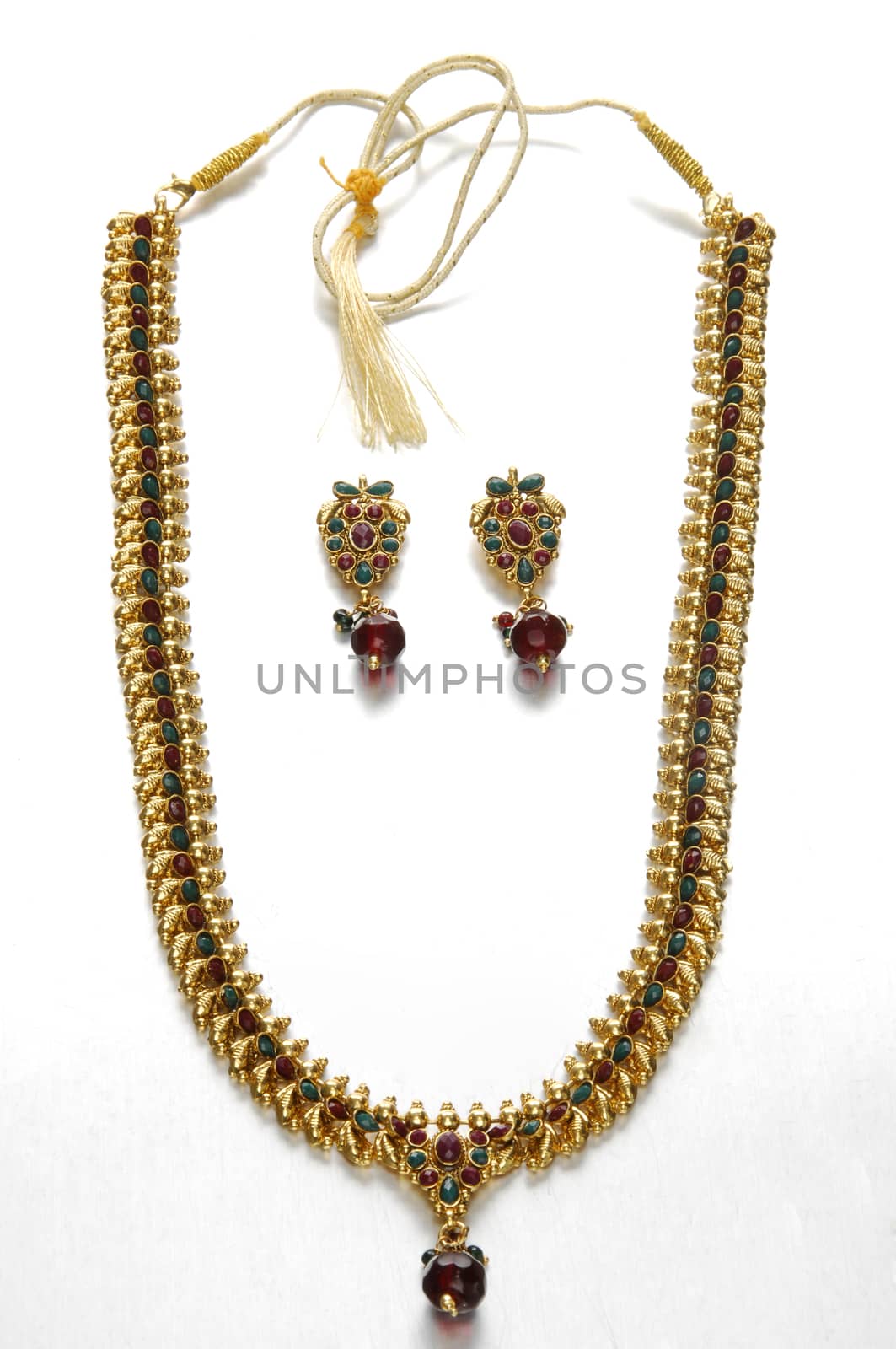 Gold jewelry by rajastills