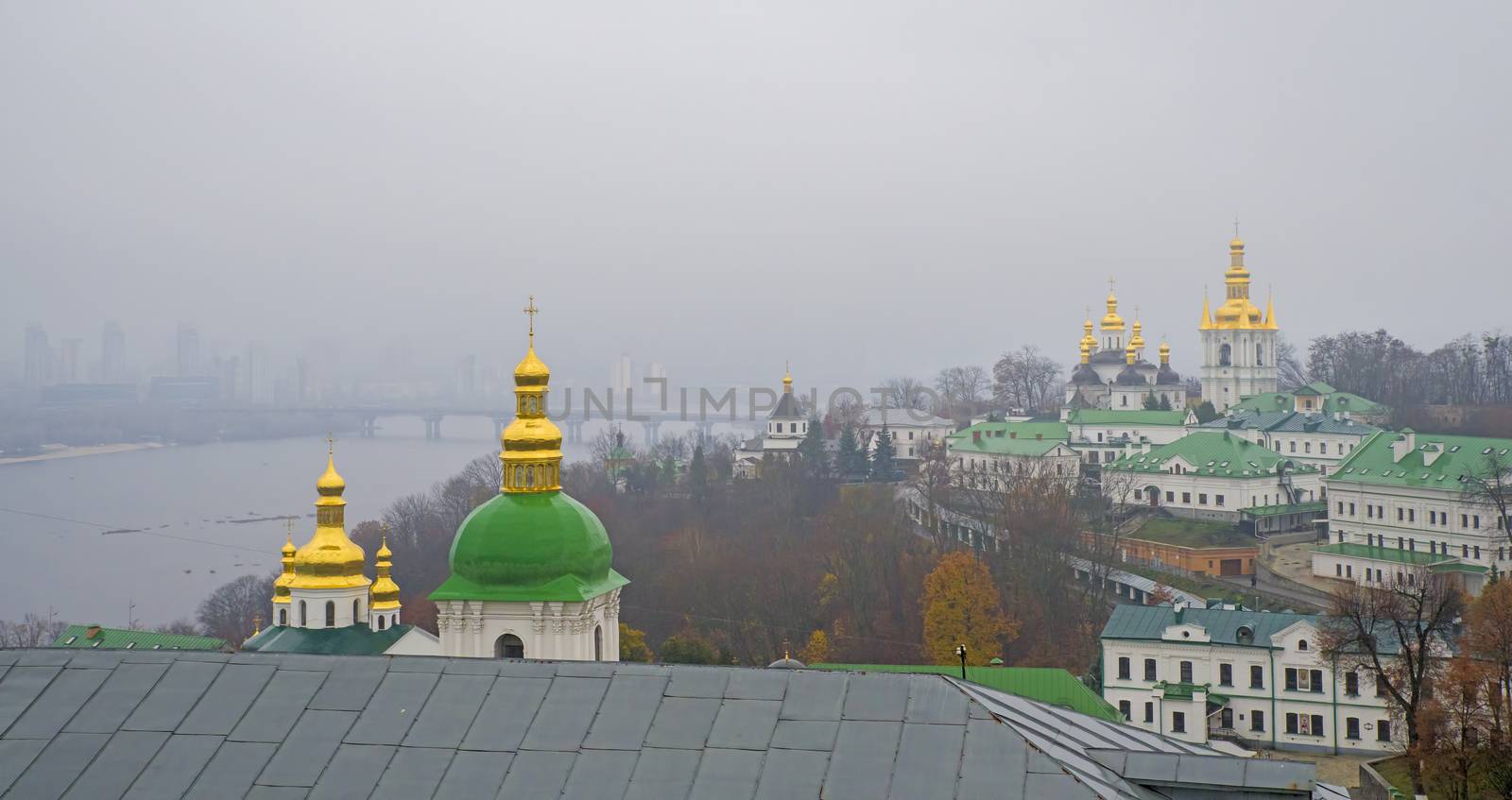Historic landmark in Kiev by savcoco