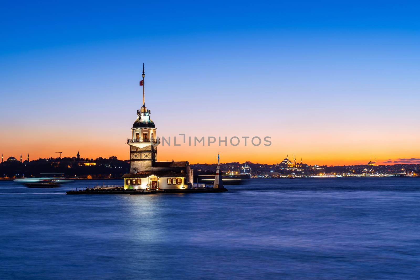 Maiden's tower at night in istanbul, Turkey. by gutarphotoghaphy