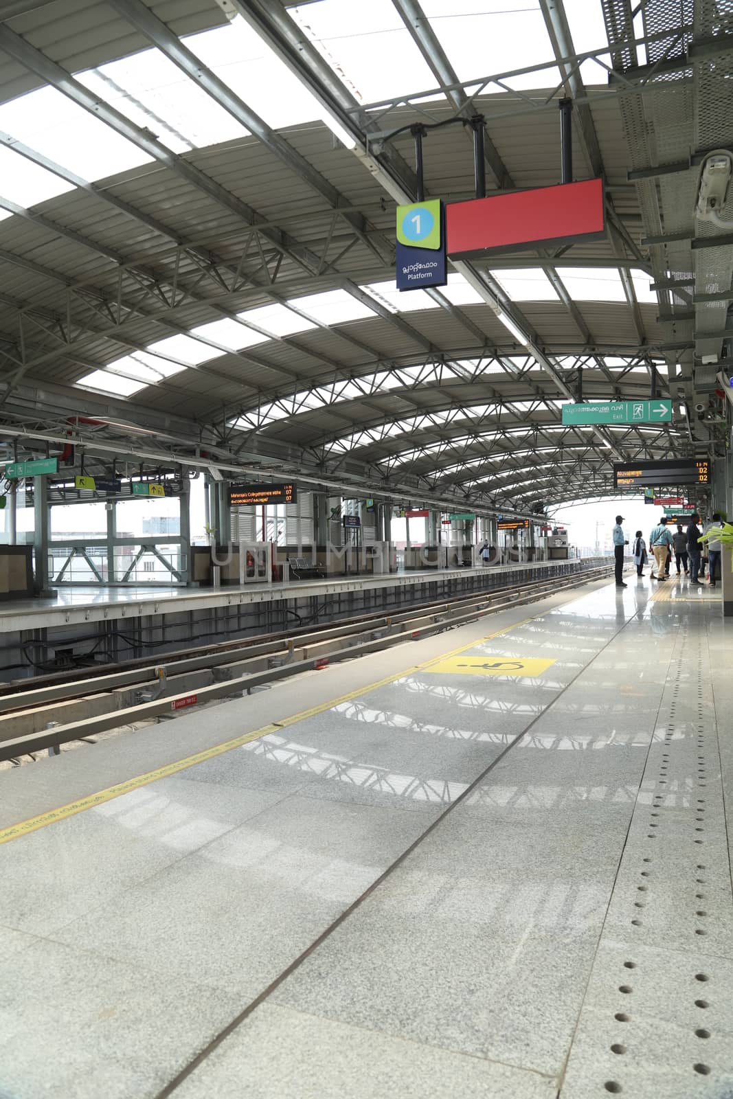 Metro Train station by rajastills
