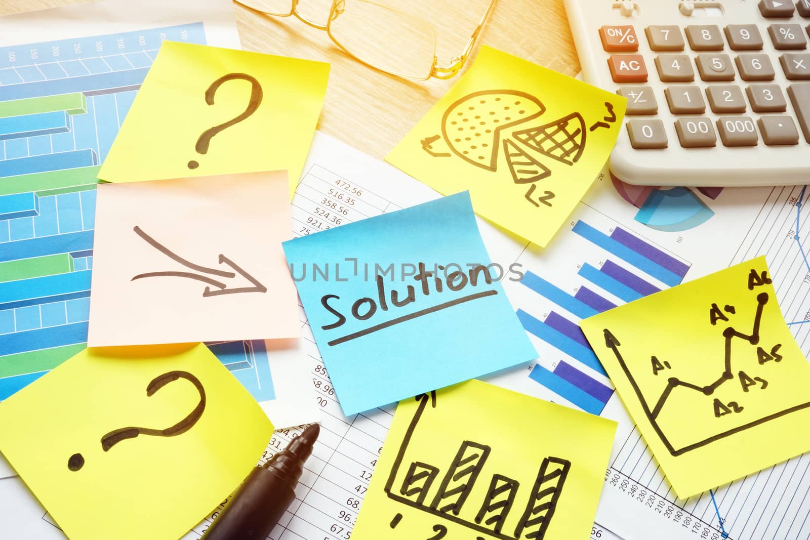 Question marks and arrows to word solution. Solving of problems in business.