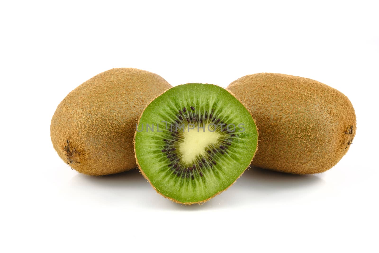 Fresh kiwi fruits by wdnet_studio