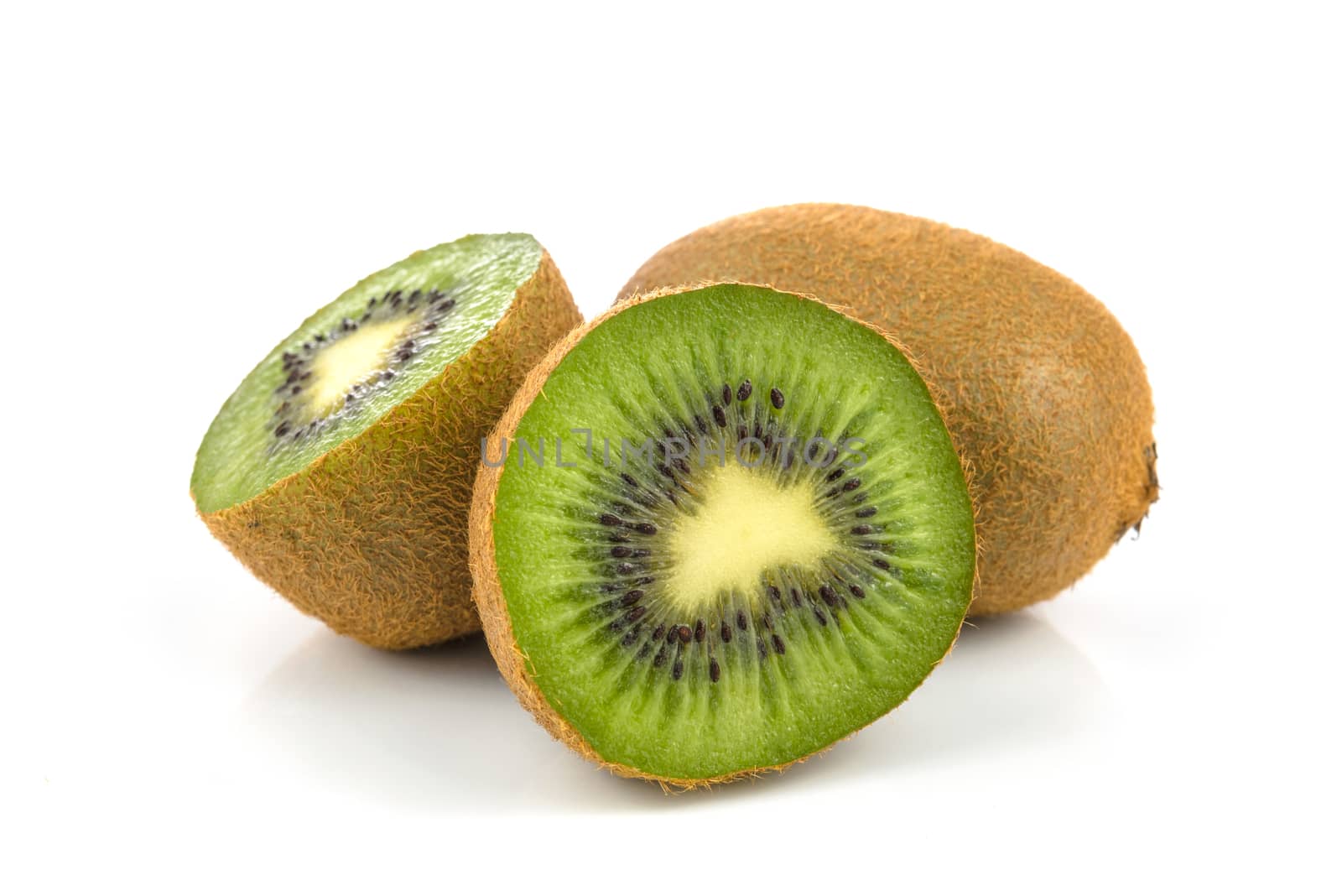 Fresh kiwi fruits by wdnet_studio