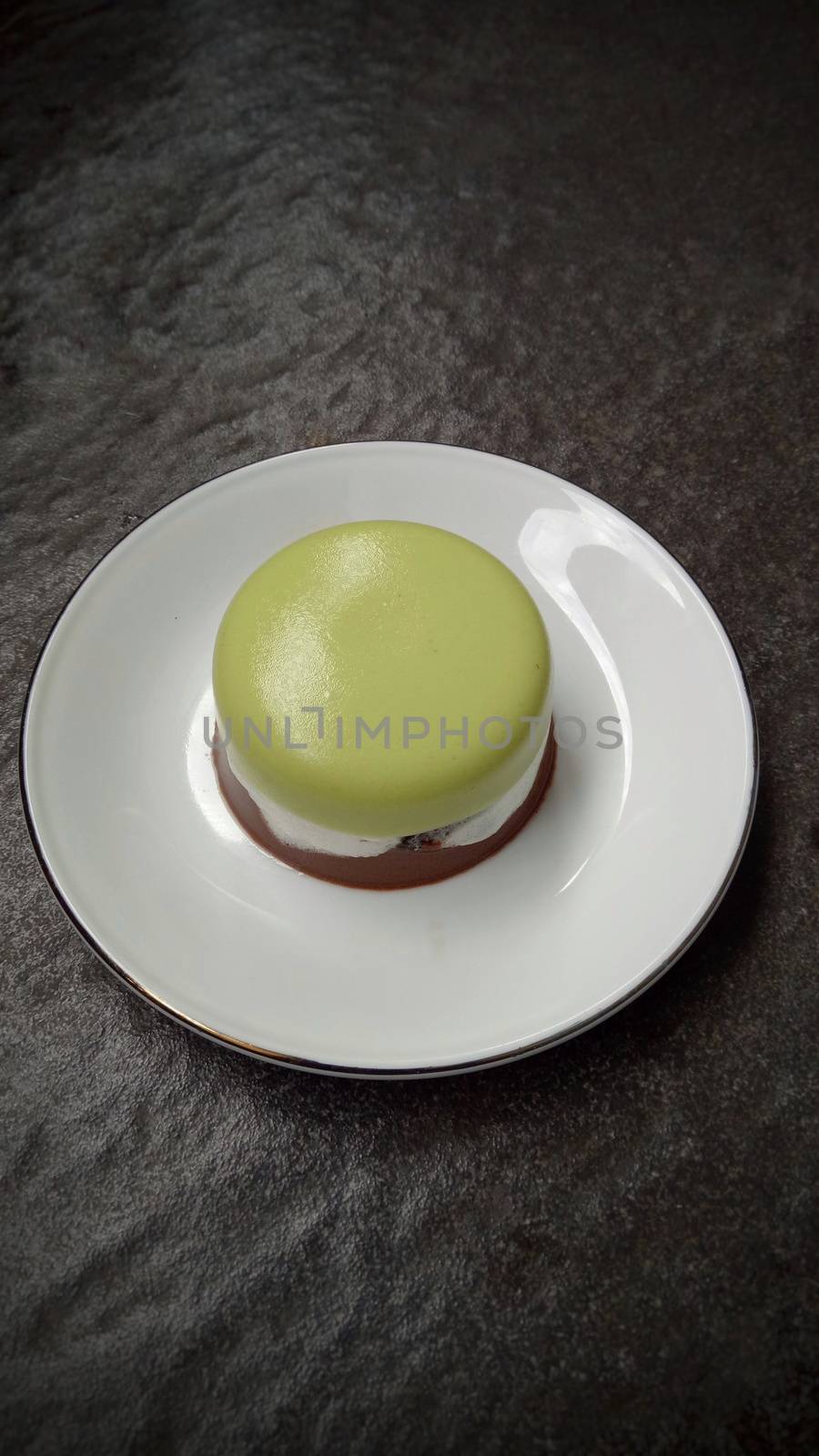 green white chocolate pudding cake by imagifa