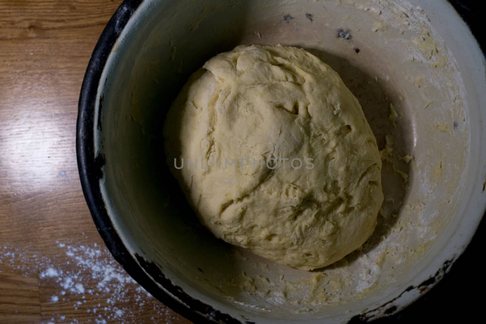 Knead the dough in a bowl