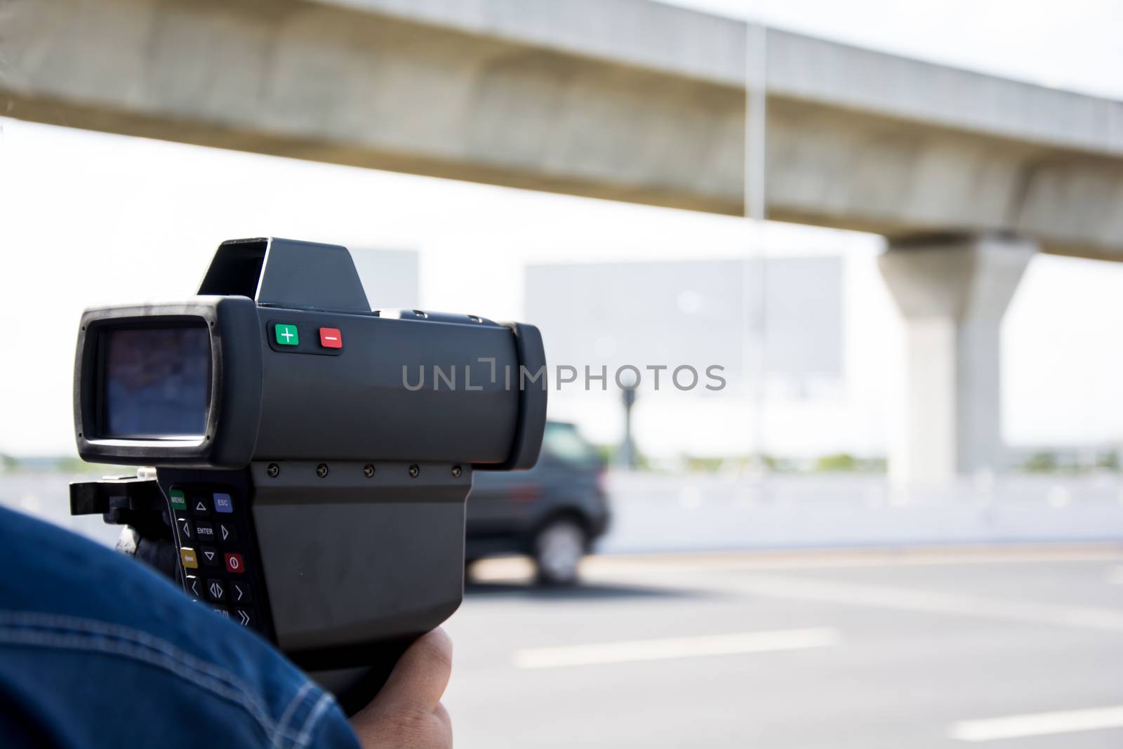 catch speeding drivers with a radar gun