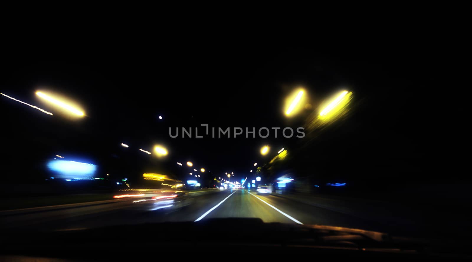 traffic at night in city