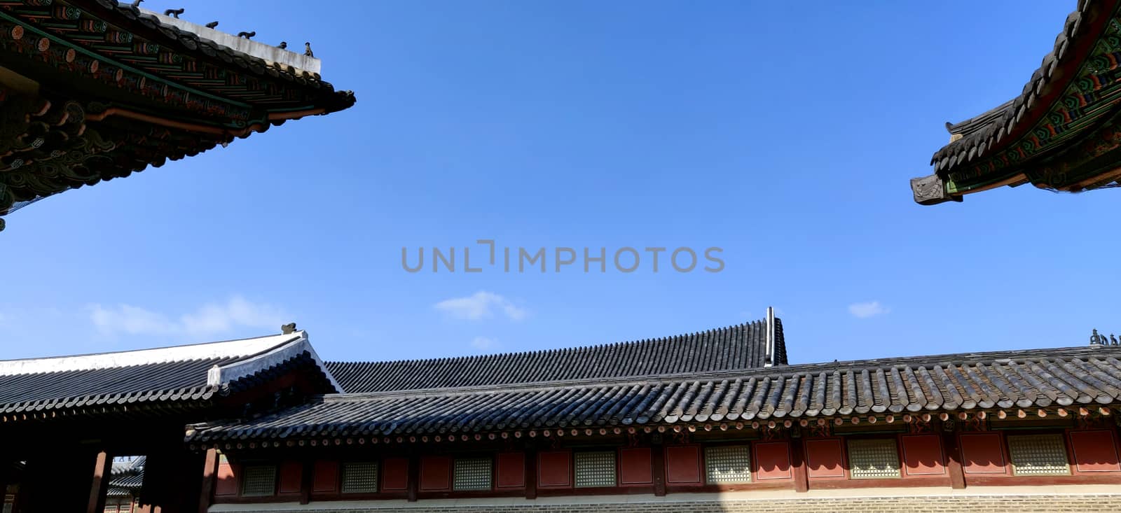 Ancient structure and roof of the traditional houses in Seoul, South Korea