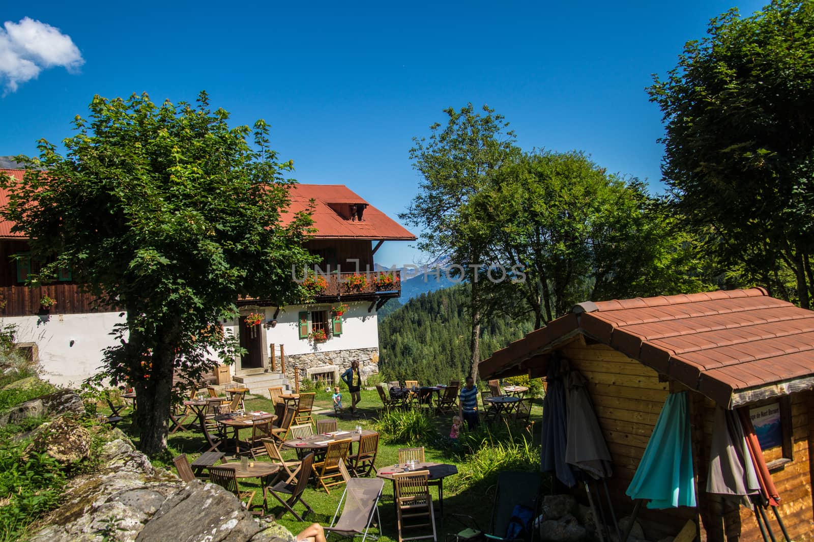 refuge nant borrant,comtamines,haute savoie,france