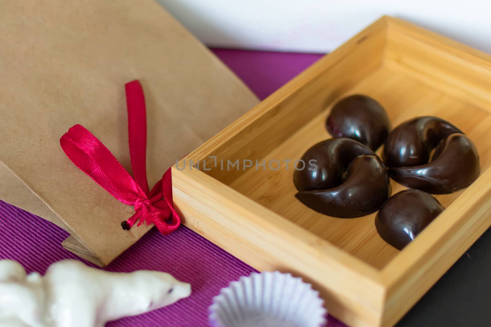 Natural and healthy home-made chocolates. by bonilook