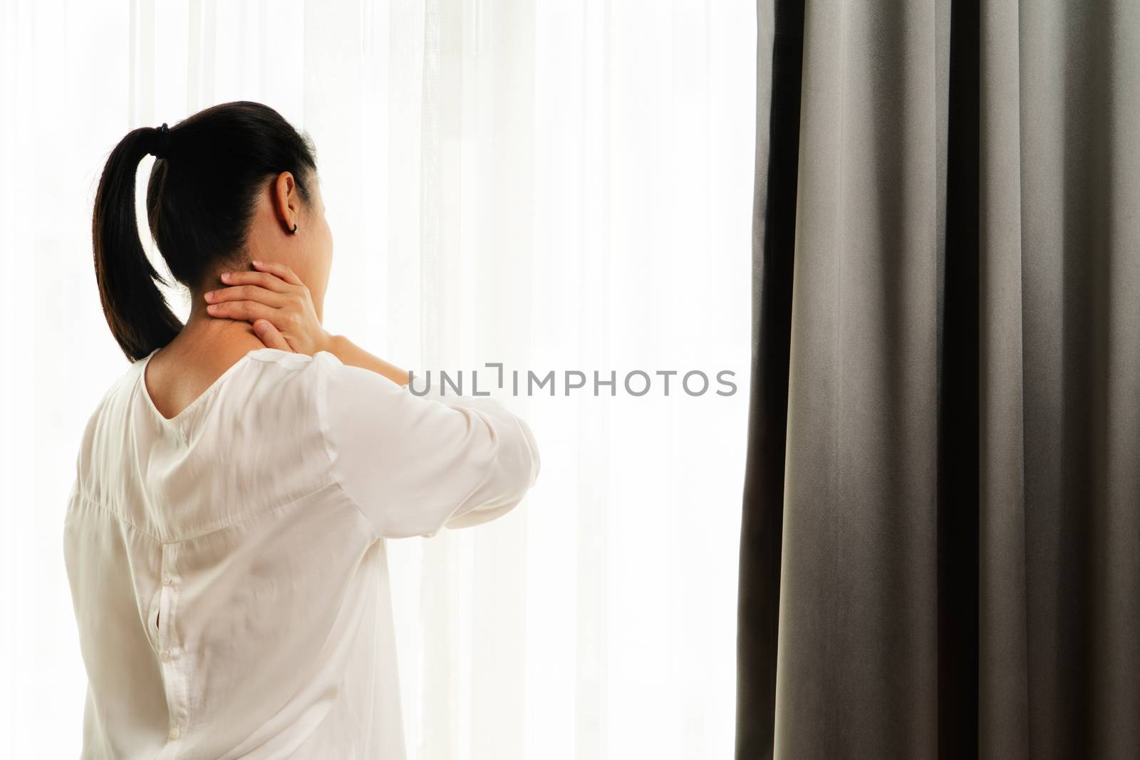 neck shoulder injury painful woman suffer from working healthcare and medicine recovery concept