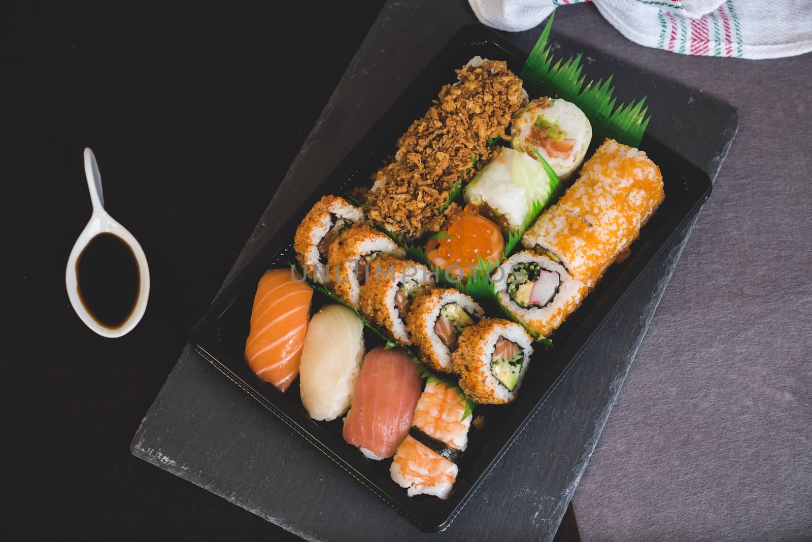 Raw fresh Salmon sushi roll maki - japanese food by jcdiazhidalgo