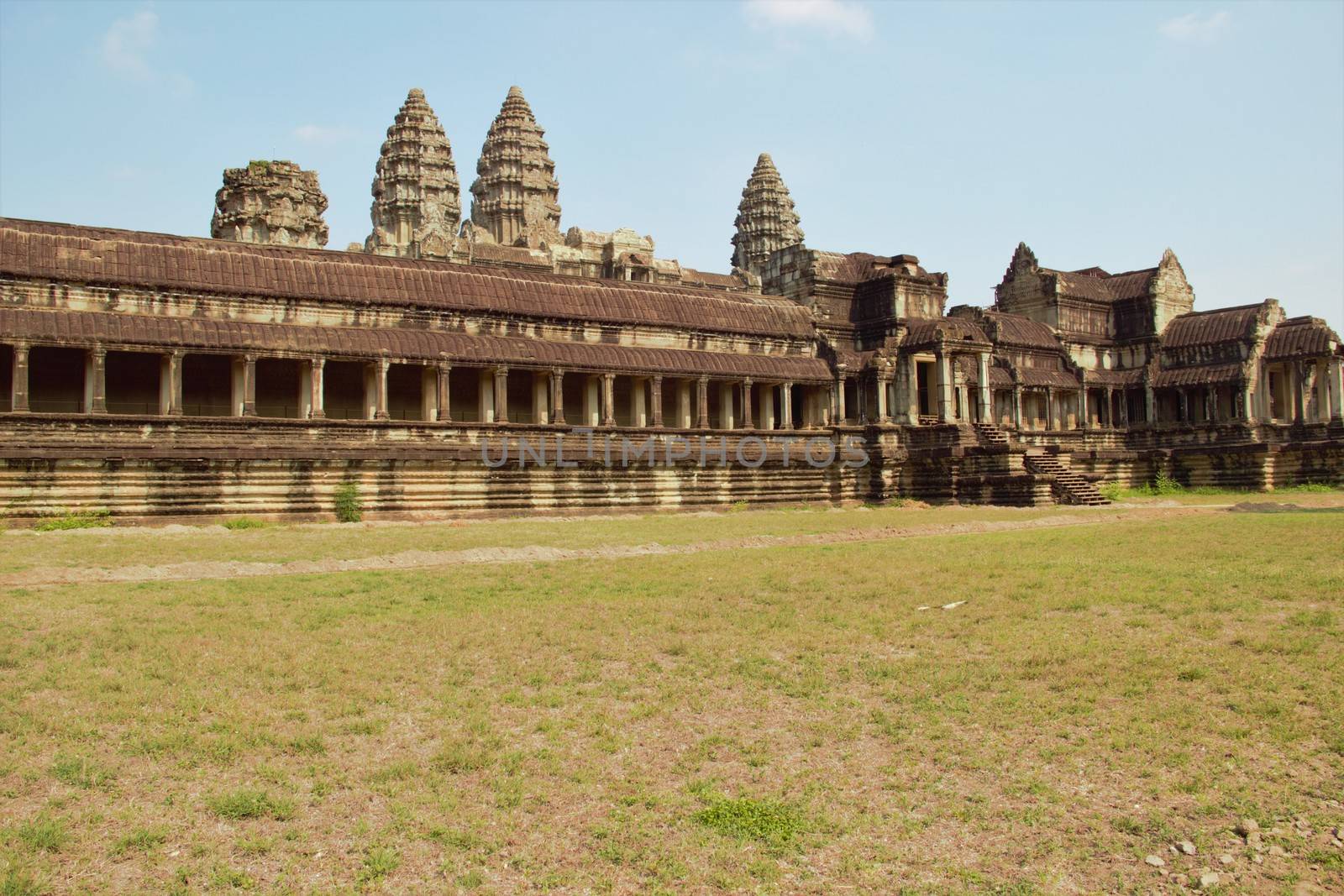 angkor wat east entrance siem reap cambodia temple