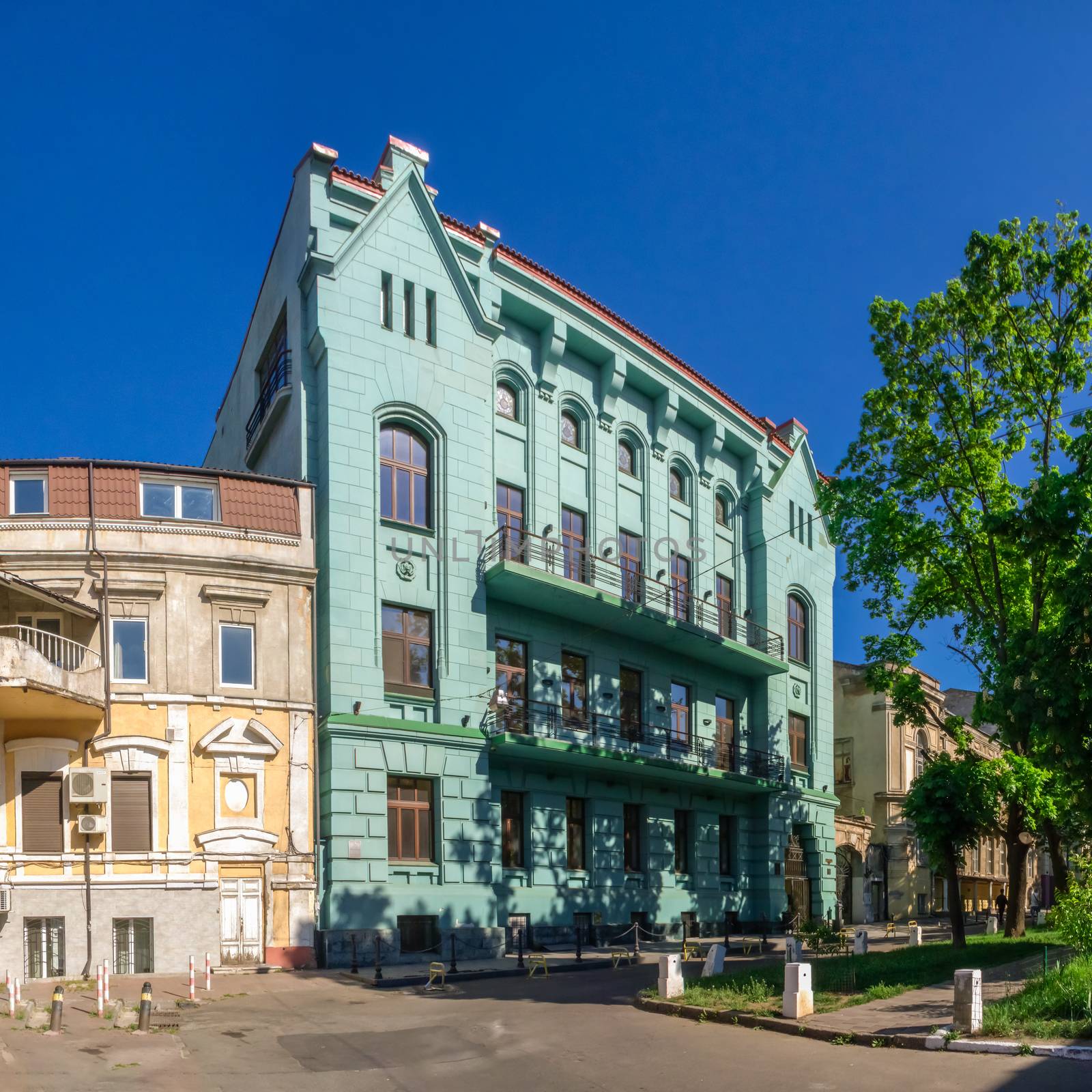 Old historic house in Odessa, Ukraine by Multipedia