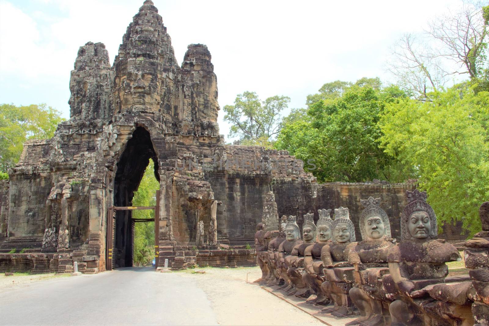 Cambodia, siem reap, angkor wat, south gate, angkor thom, bayon devas or asuras