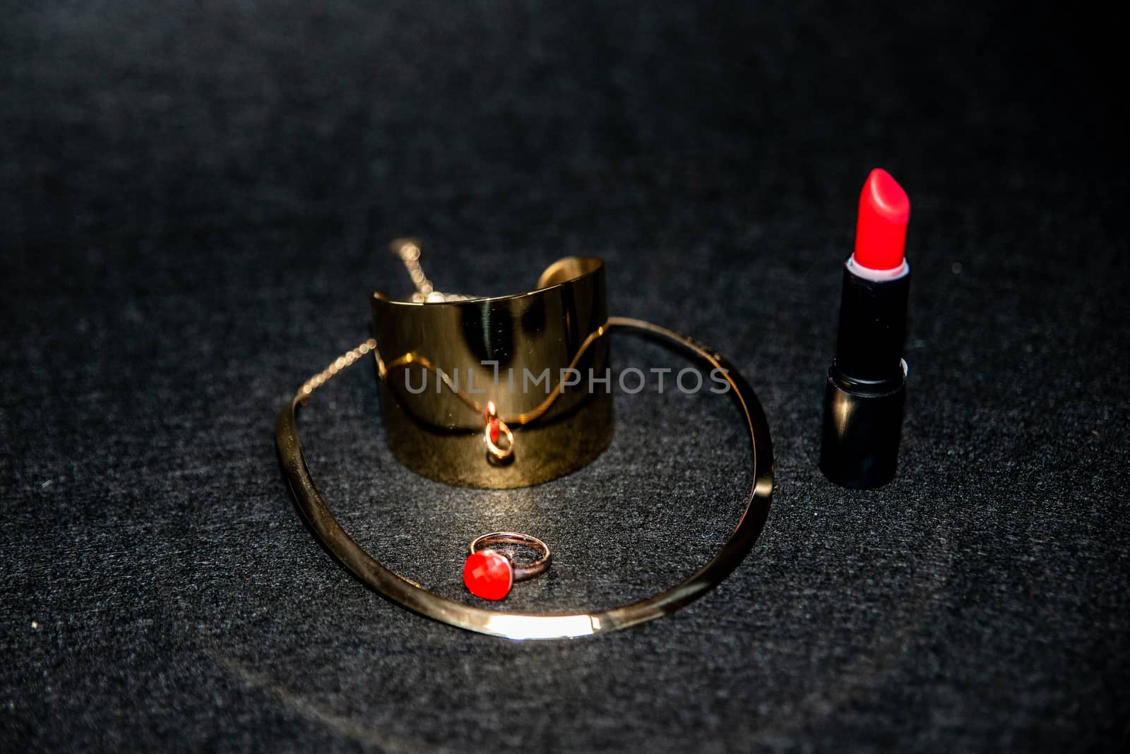 gold and red women's set by carfedeph