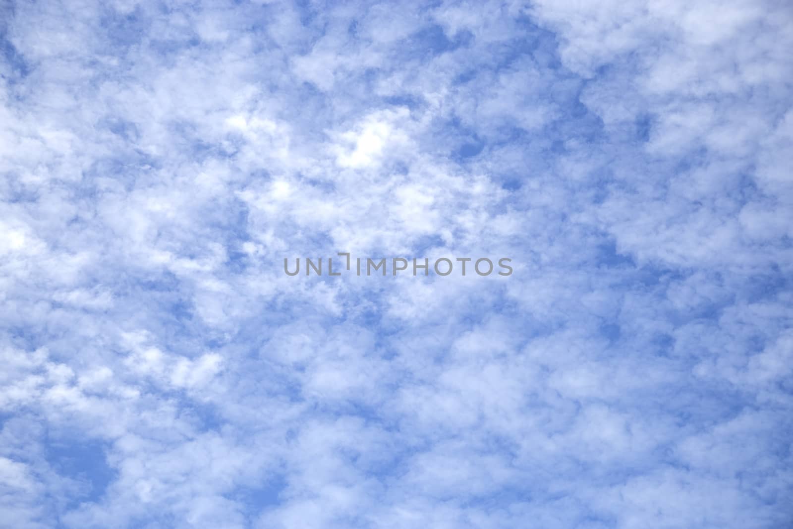 View white cloud with blue sky background