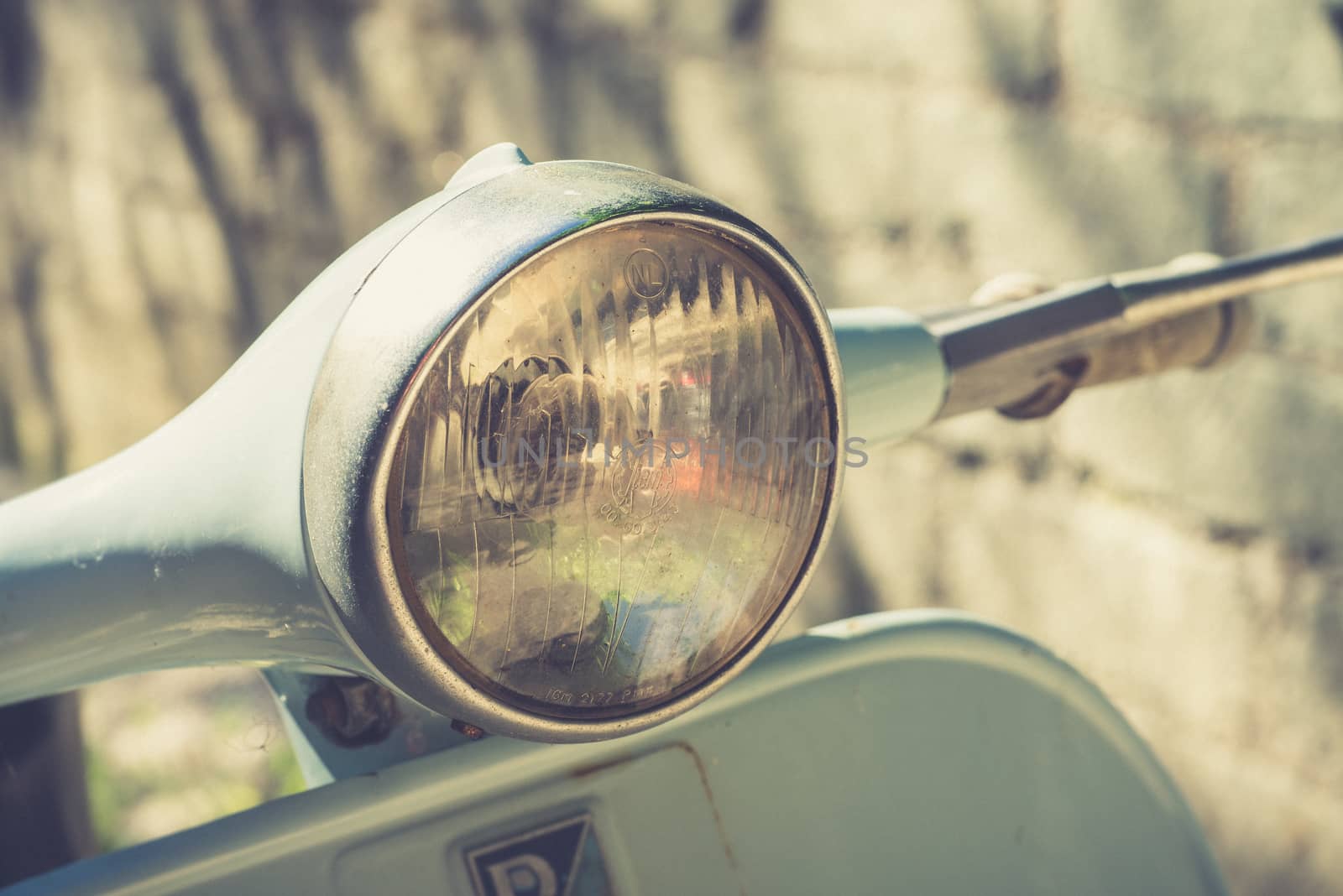 front light vespa special by carfedeph