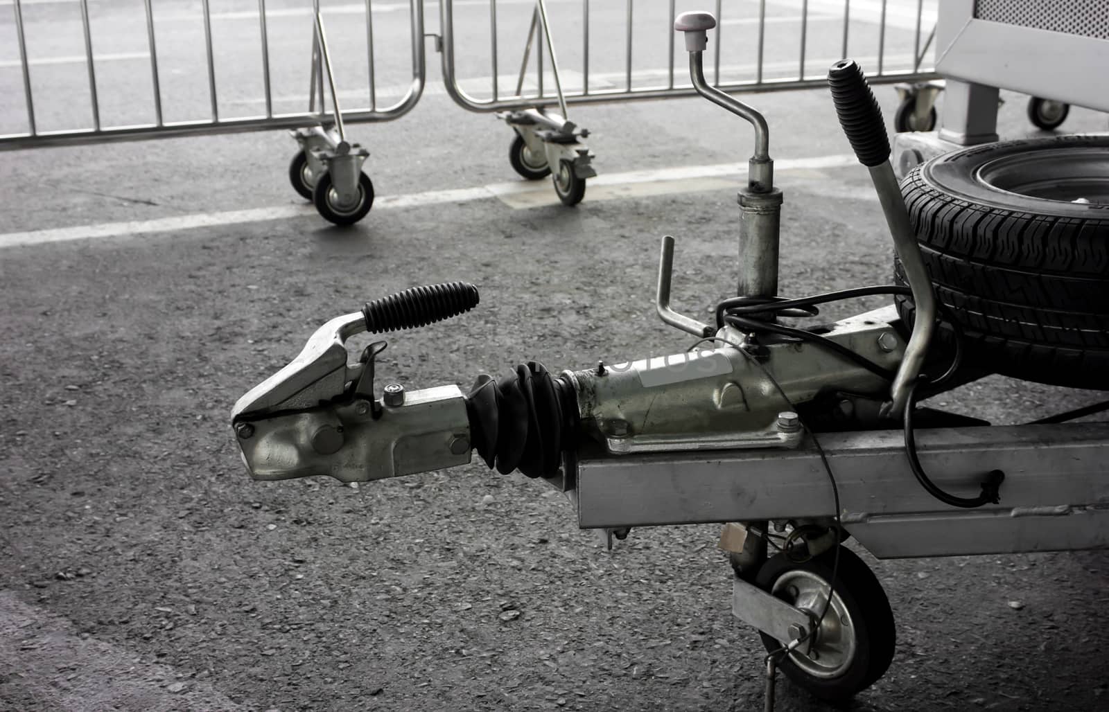 clipping Trailer safety connector