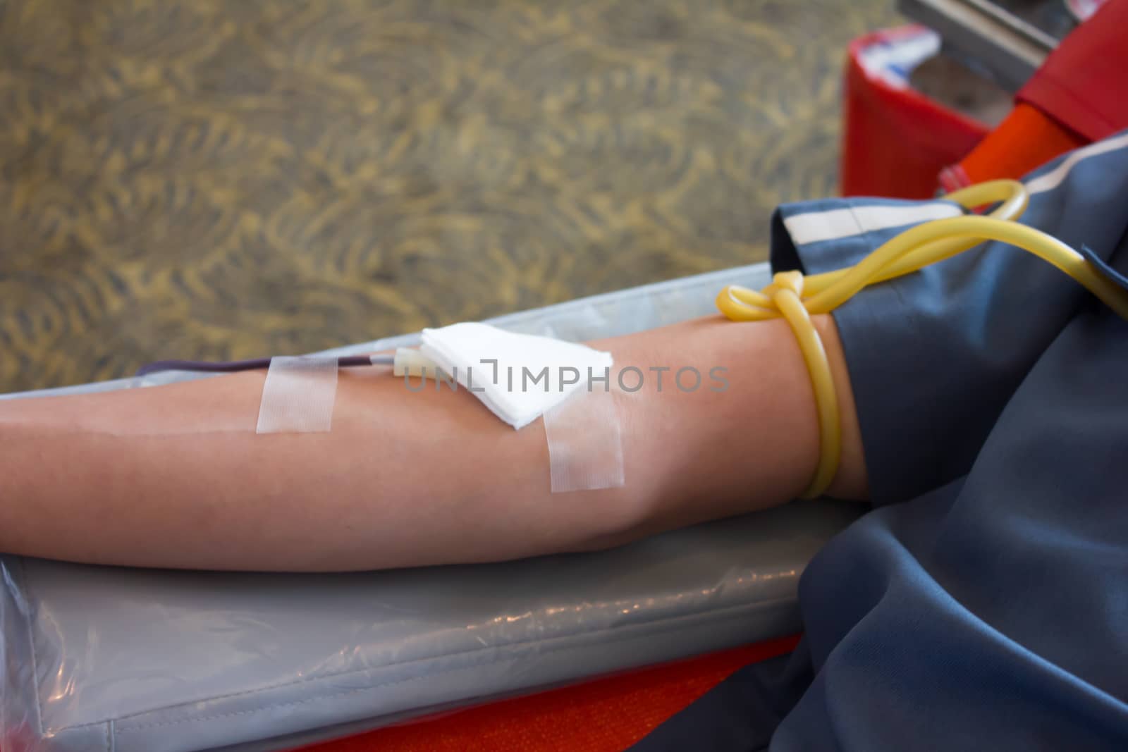 aid blood people in hospital