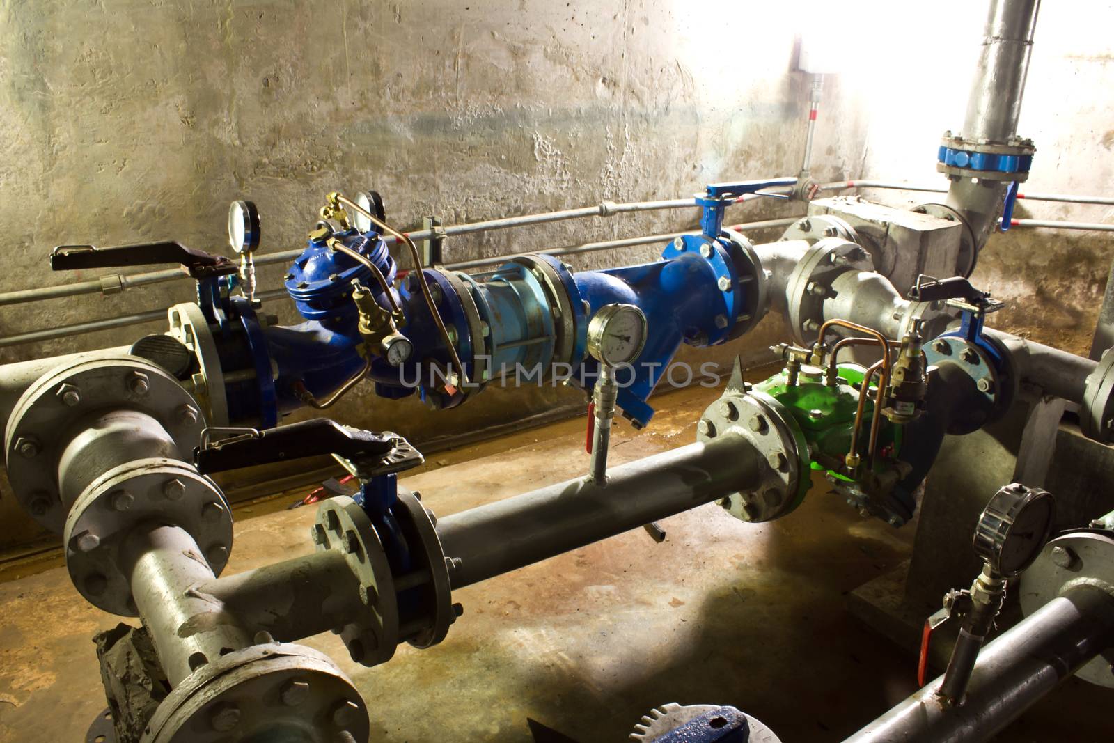 pipe water system in Tunnels and basement