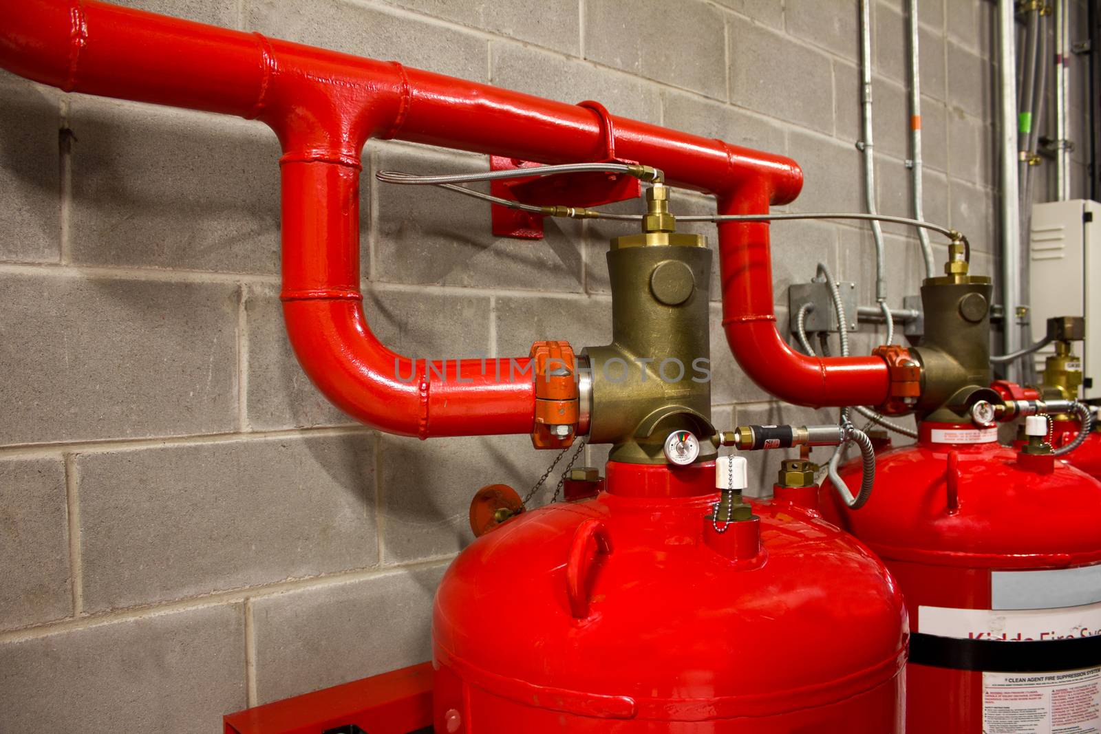 system of a gas fire extinguishing by shutterbird