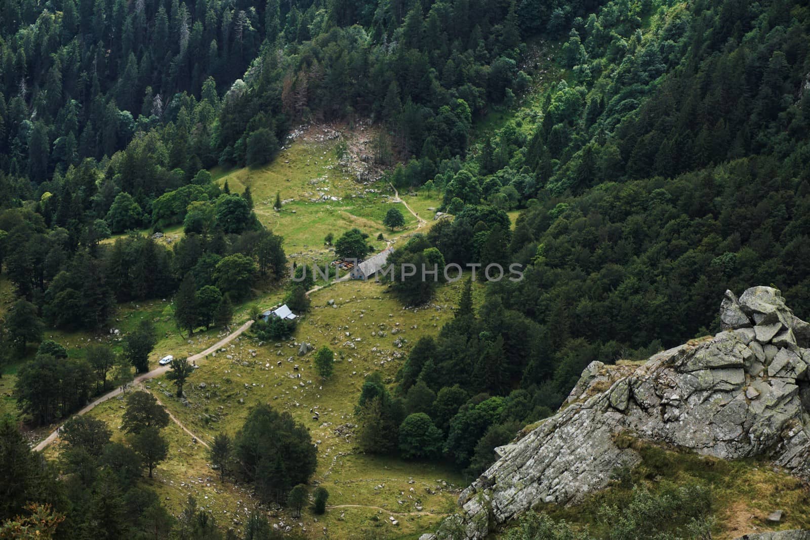 View from the Col du Falimont to a farm in the Frankenthal-Missheimle nature reserve, France