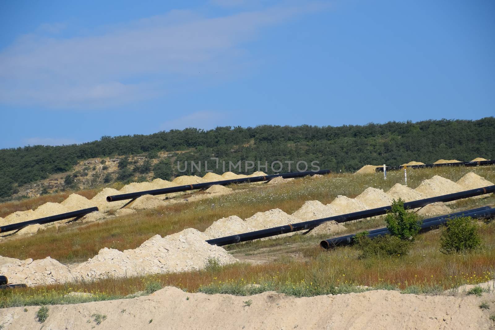 Construction of the pipeline. a Underground gas pipeline, pipeline laying underground.