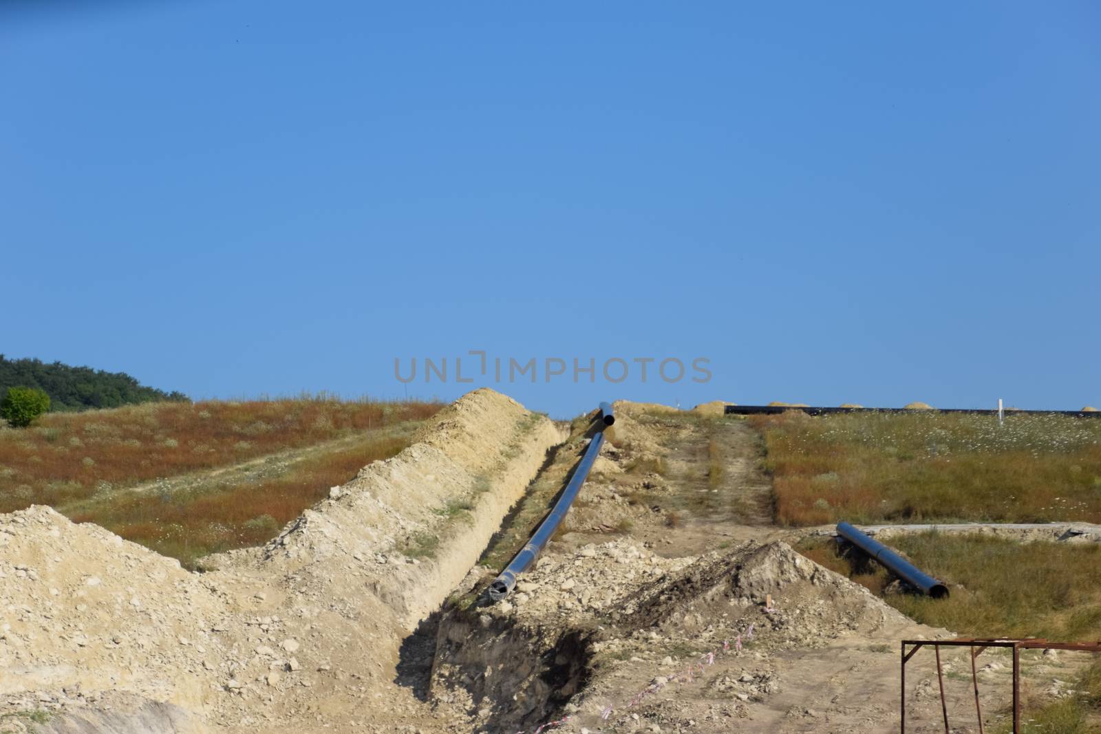 Construction of the pipeline. a Underground gas pipeline, pipeline laying underground.