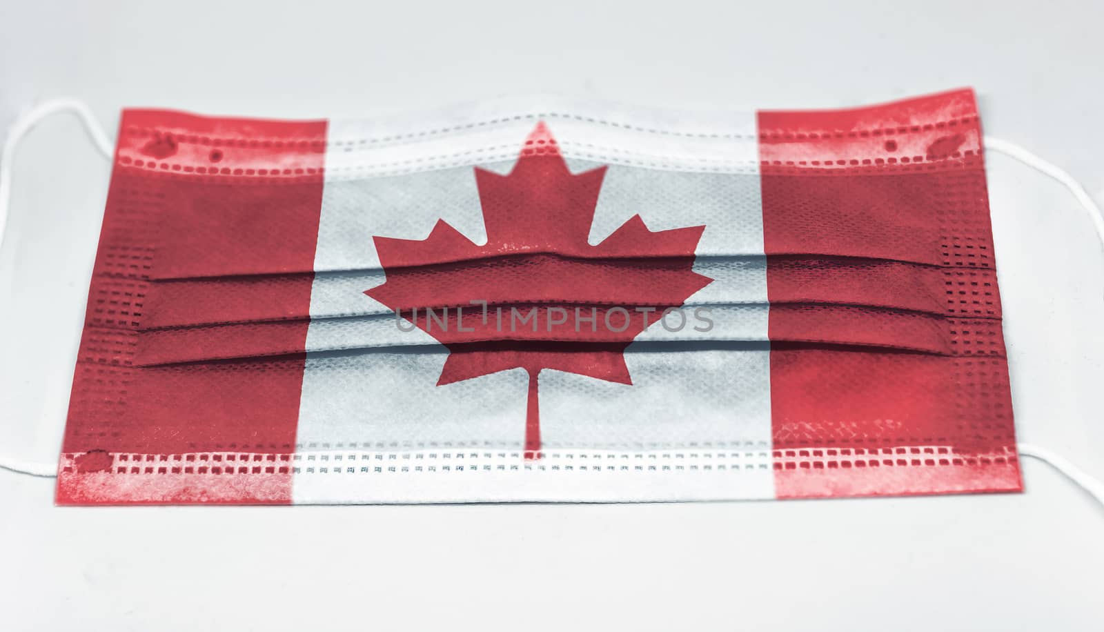 surgical mask with the national flag of Canada printed by rarrarorro