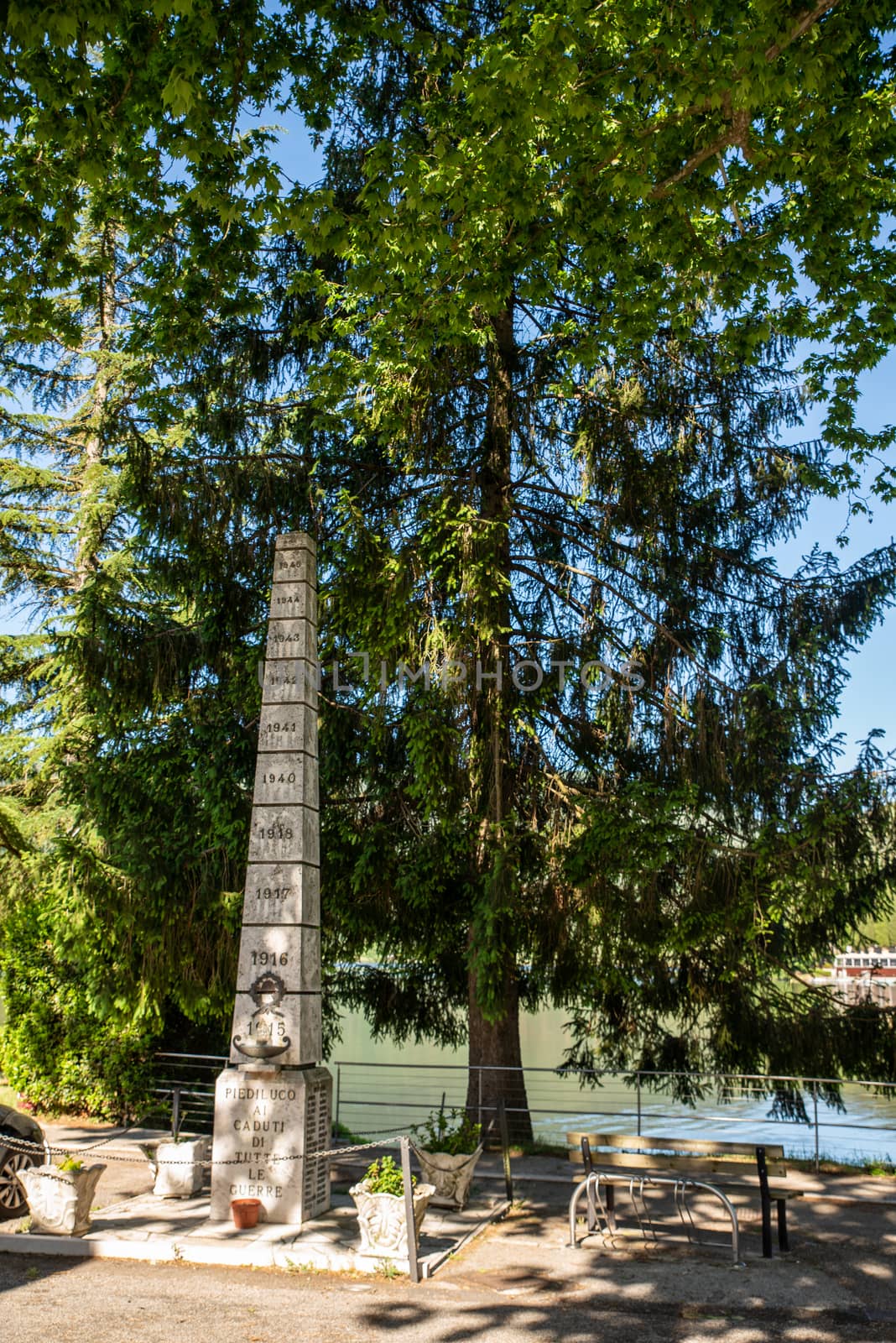 piediluco, italia 25 maggio 2020:monument in the center of the village of piediluco