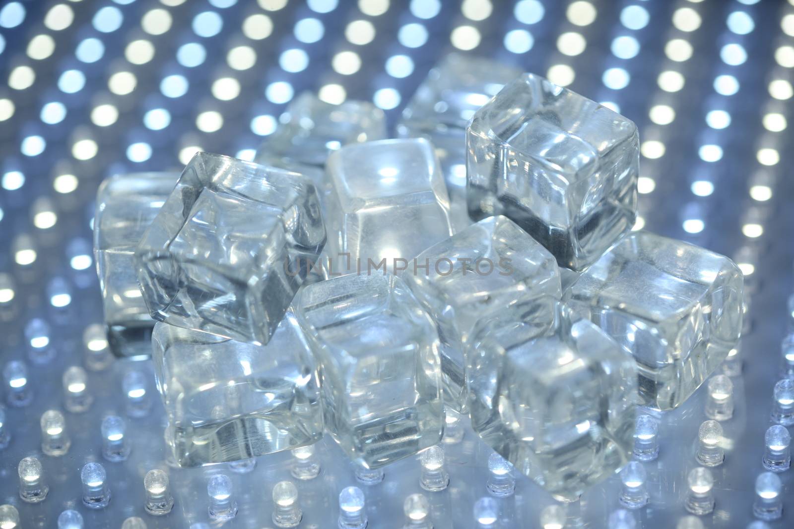 Ice cubes in the pub