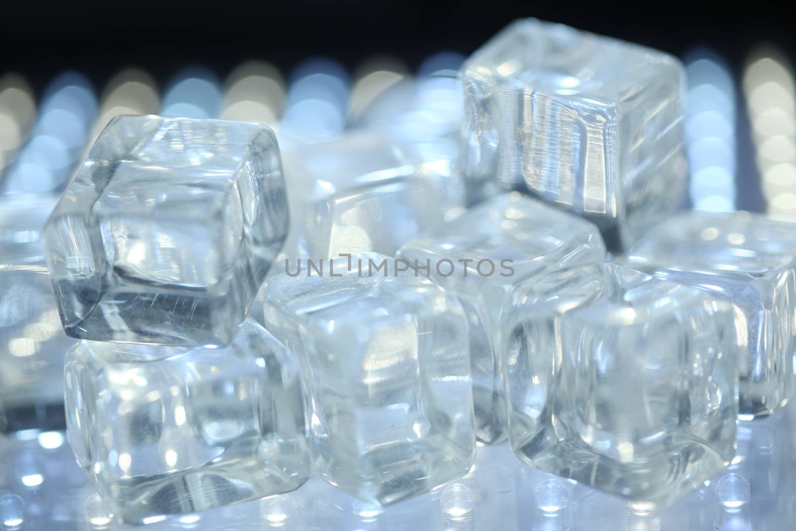 Ice cubes in the pub