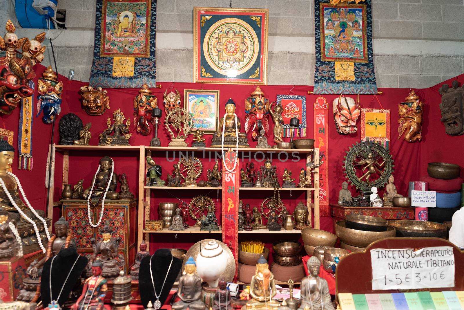 Ornamental objects from all over the world for sale in an ethnic market