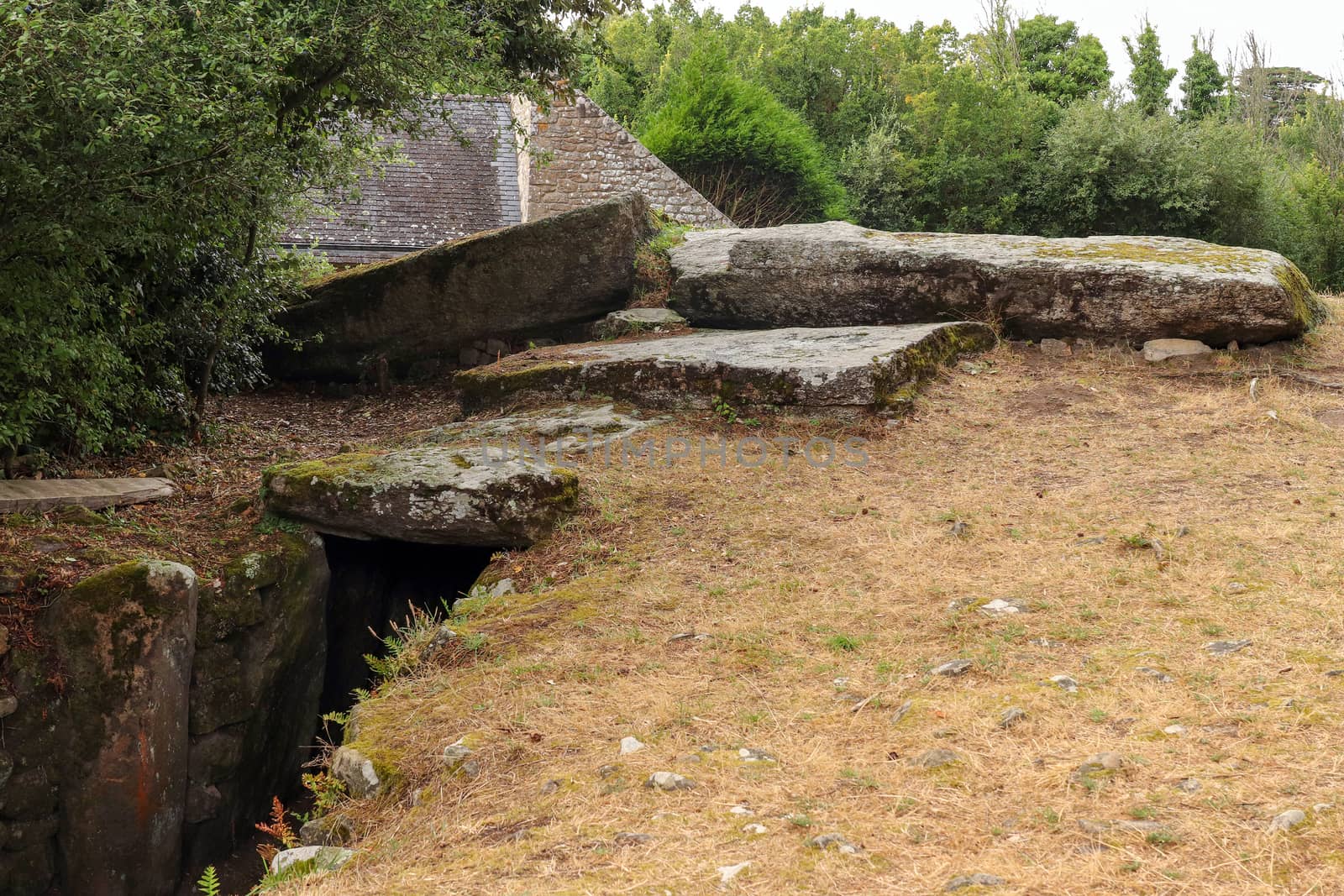 Tumulus Mane Lud near Locmariaqur in Brittany, France by Mibuch