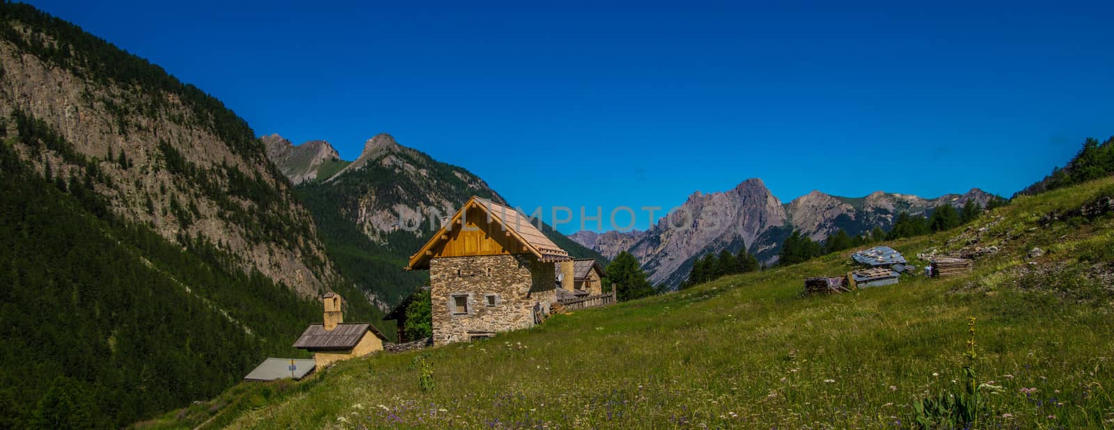 village of queyras regional park