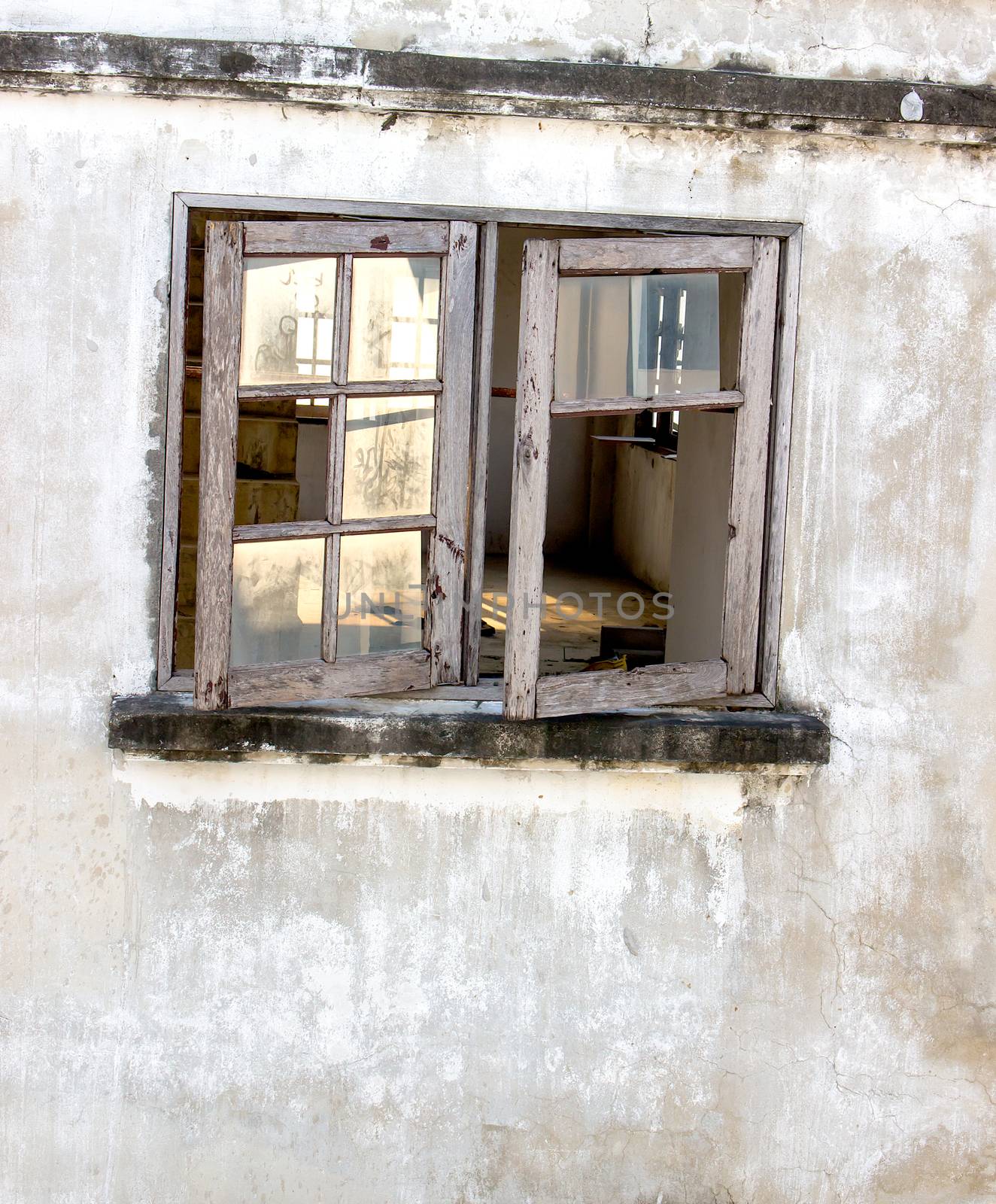 Window on the plaster walls were left to decay.