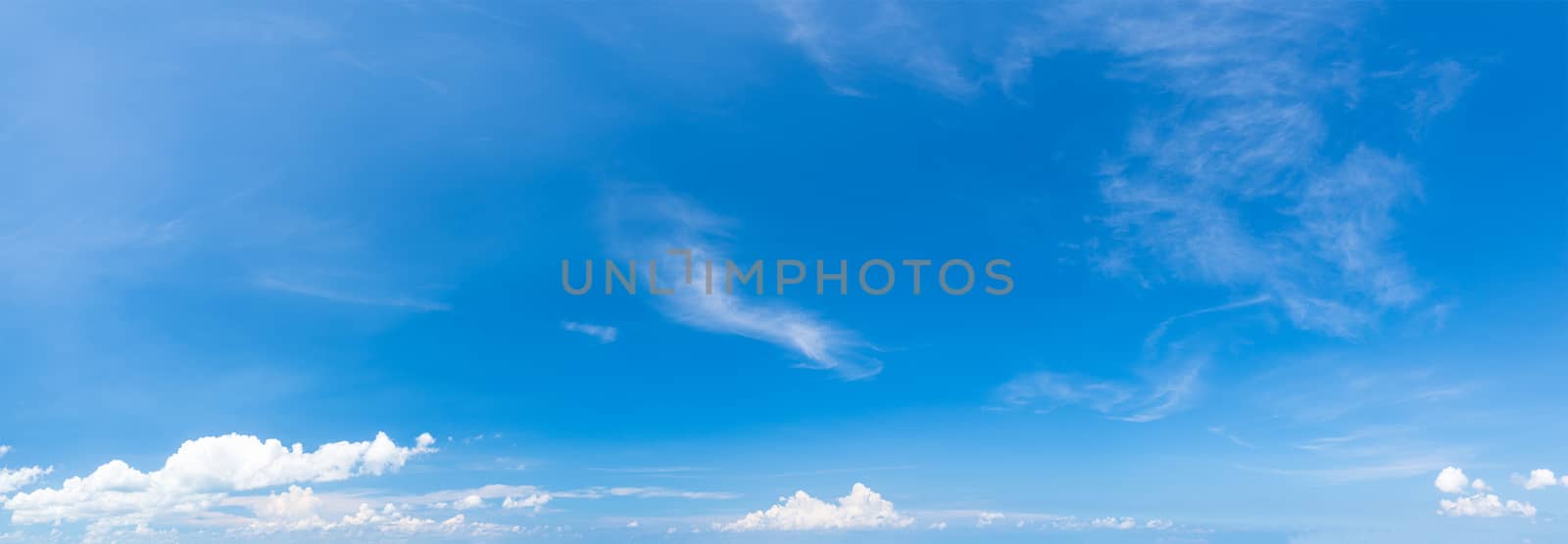 Panoramic fluffy cloud in the blue sky by stoonn