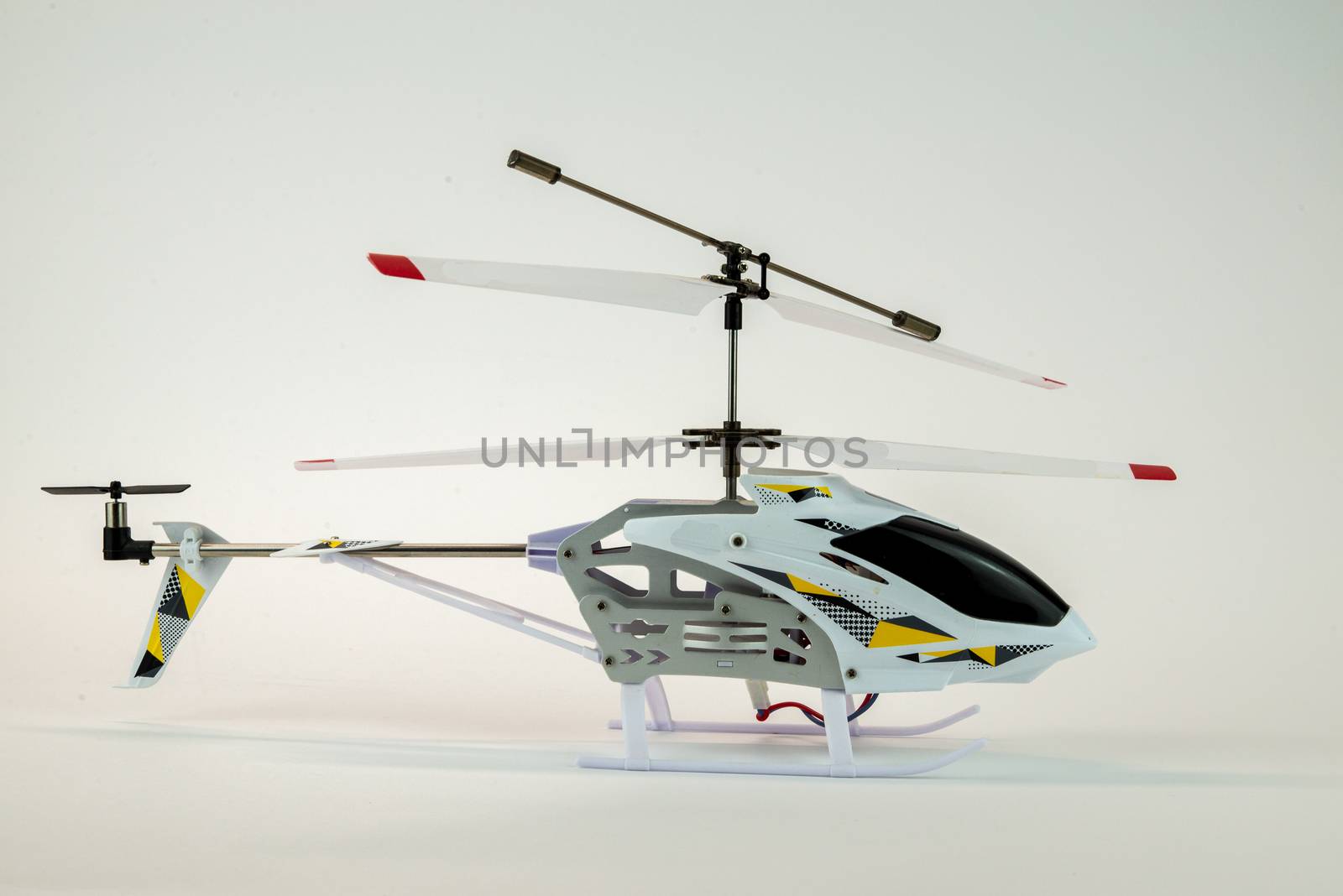 white electric helicopter model by carfedeph