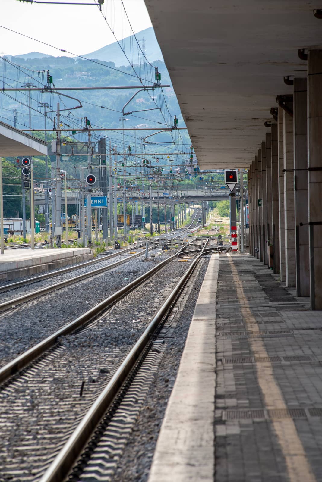 terni and rails station by carfedeph