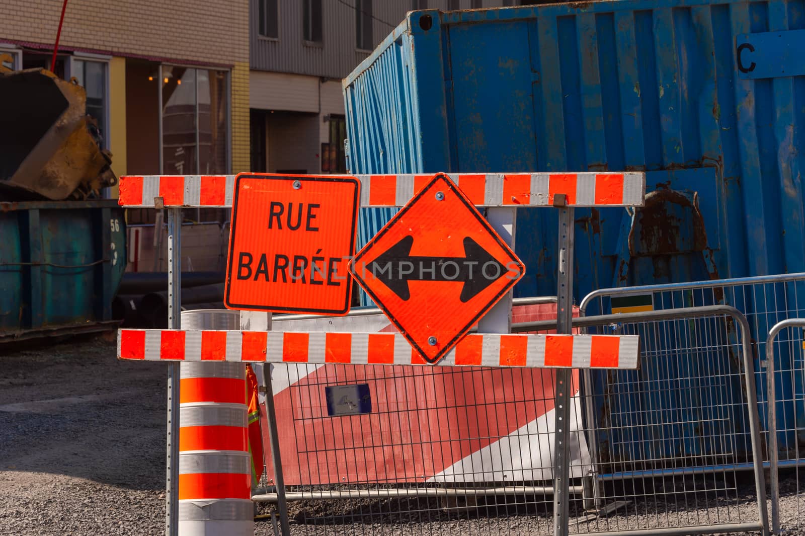 Construction site on Saint-Hubert street. "Rue Barrée" means closed road in french.