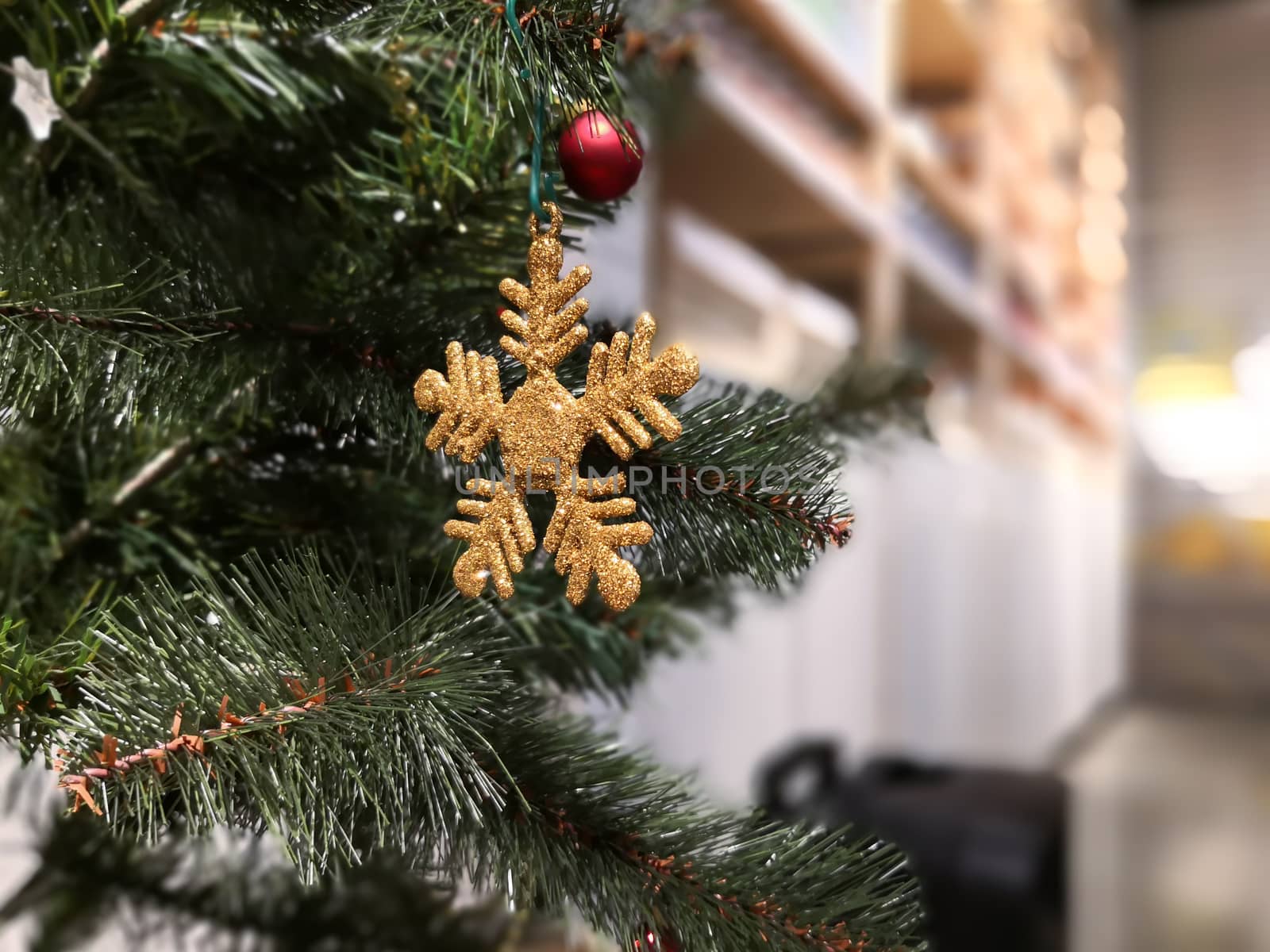 Closeup of Christmas tree  by feelartfeelant