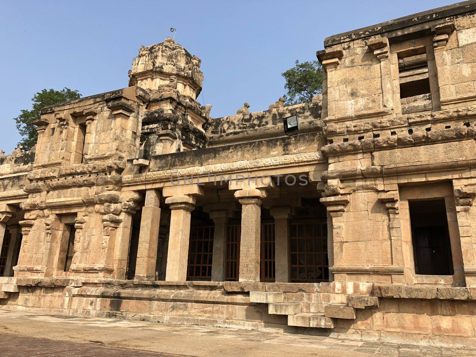 The Brihadisvara temple or Brihadeeswar temple located in Thanjavur, Tamilnadu built by Tamil King Raja Raja Chola-I between 1003 and 1010 AD. This is the Hindu temple built in Dravidian architecture style. The temple is entirely built with granite stones and the temple contains many monolithic sculptures in it. This temple is one of the `Great Living Chola Temples` and also tamil words are inscribed in the wall of the temple. This temple is dedicated to Lord shiva and it is a UNESCO World Heritage Site.