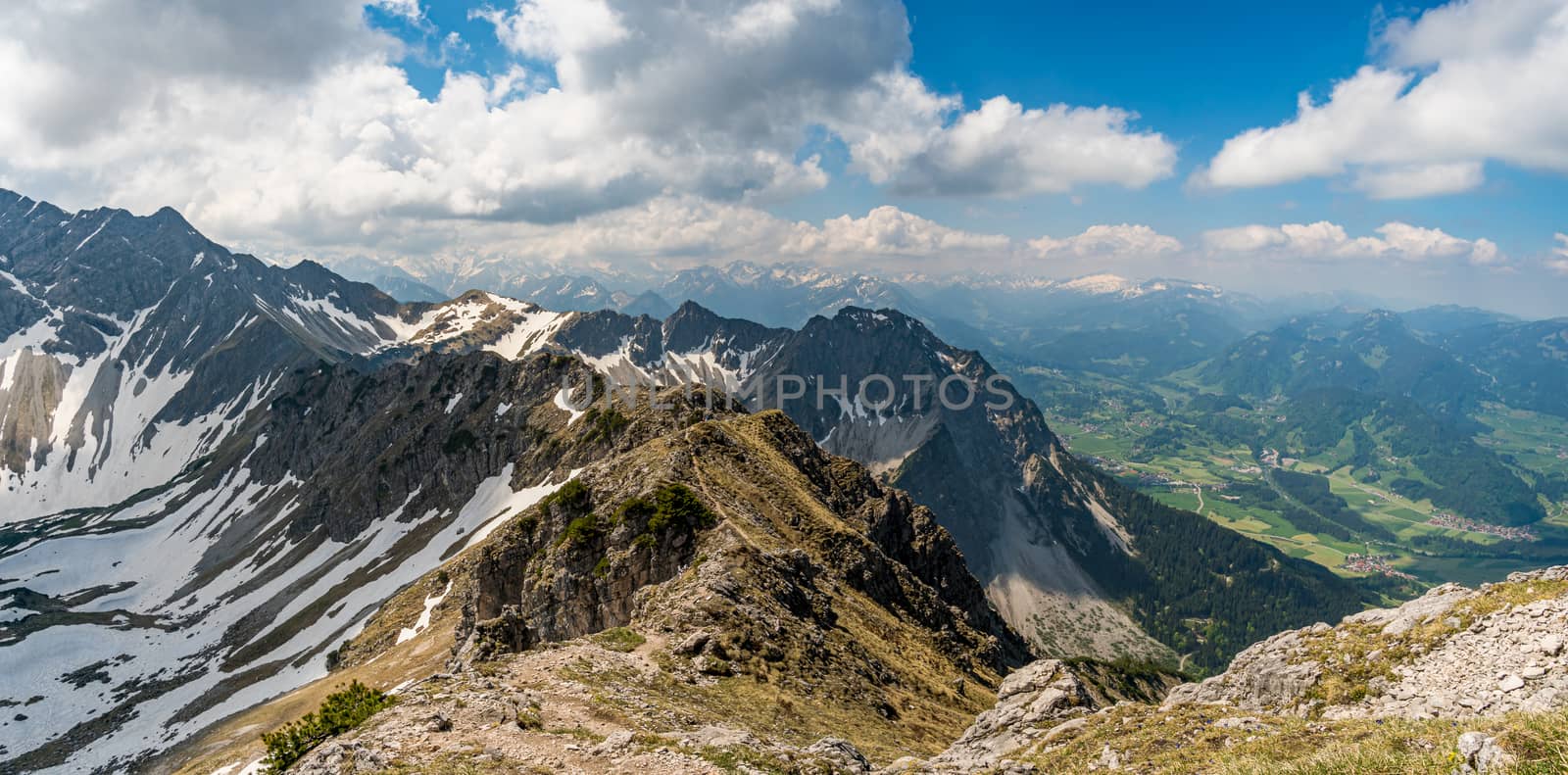 Entschenkopf crossing with a fantastic panoramic view of the Upper and Lower Gaisalpsee and the Allgau Alps